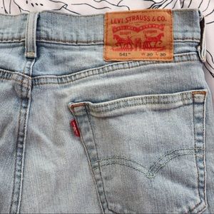 Levi’s Jeans- 541